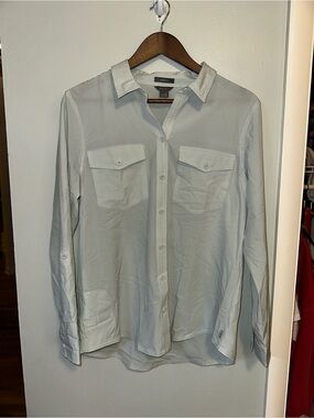 Women’s Eddie Bauer Medium Light Gray Button-Up Utility Shirt Long Sleeves